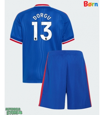 Manchester United Patrick Dorgu #13 Replika Babytøj Udebanesæt Børn 2026-27 Kortærmet (+ Korte bukser)
